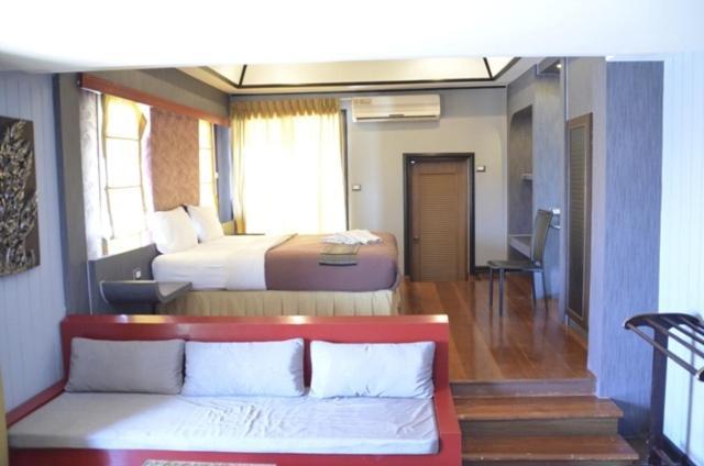 Baan Chalelarn Hotell HHQ Rom bilde
